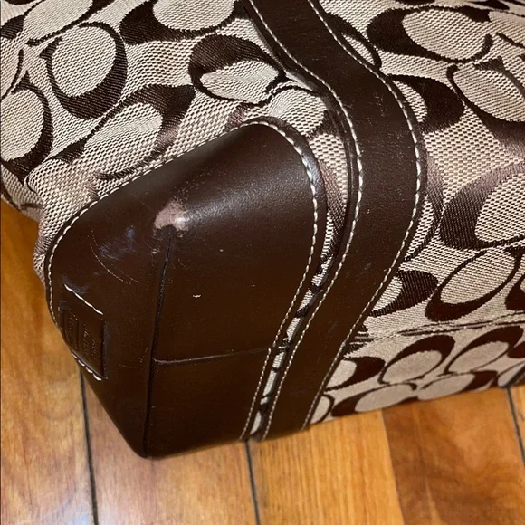 Coach Signature Tote Bag - Picture 6 of 8
